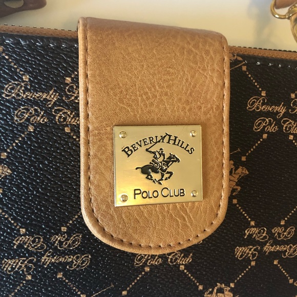 NEW BEVERLY HILLS CROSSBODY /WRISTLET WALLET PURSE - Picture 2 of 6